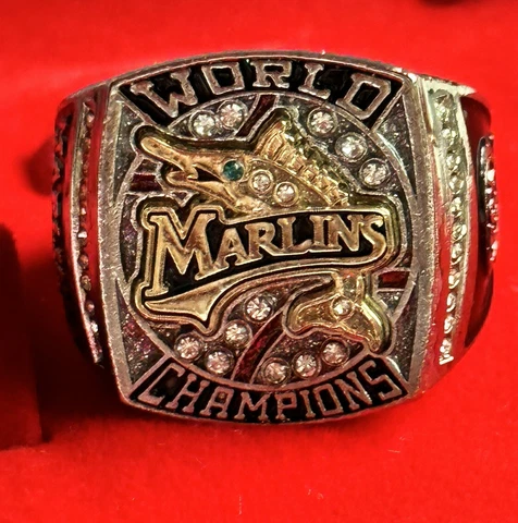 2003 Florida Marlins World Series Championship Men’s Ring Cover