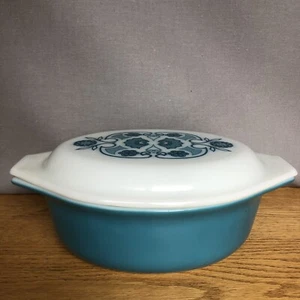 Pyrex Horizon Blue ~ Oval Divided Casserole Baking Dish with Lid ~ 1 1/2 QT. - Picture 1 of 14