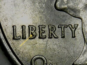 2004 P Florida State Quarter Obverse Die Chip Error "B" in Liberty...........a32 - Picture 1 of 4