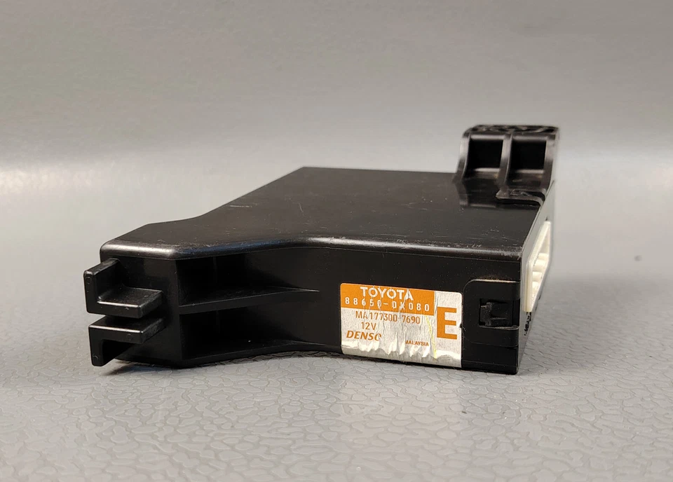 Toyota HILUX 4RUNNER RHD 2007-2011 módulo de control de climatización amplificador de CA 88650 0K080 Foto 1 de 4