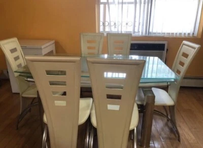 mesa de comedor  Foto 1 de 4