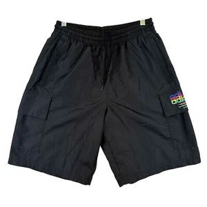 Adidas pantaloncino uomo medio trifoglio pride cargo nero multicolore logo tasche - Foto 1 di 12