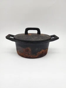Horno holandés de servicio único cubierto de hierro fundido de colección **HALLAZGO ÚNICO** - Imagen 1 de 12