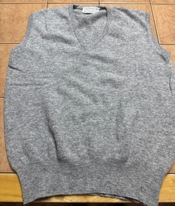 Vintage Gap 100 % Virgin Wool Mens Knit Gray Sweater Vest Sz Med Italy Made - Picture 1 of 4