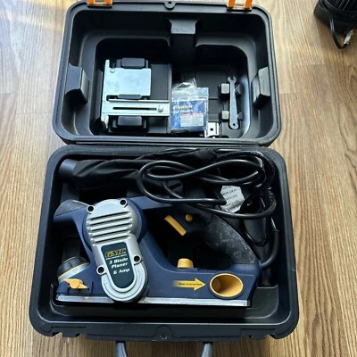 GMC Wood Planer Triple Blade Corded 6 Amp 120v - 60Hz 16000 RPM with Hard Case - Image 1 of 4