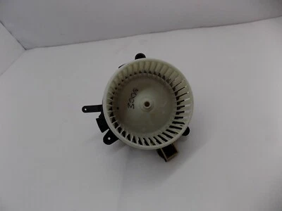 Ventilador motor soplador térmico Peugeot 3008 2020  Foto 1 de 3
