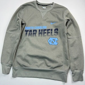 Nike Carolina del Norte Tacones Alquitranados Sudadera Pullover Cuello Redondo Gris Mediano - Imagen 1 de 3