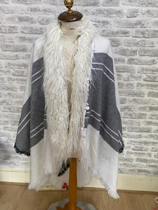 River Island scarf wrap poncho serape striped faux fur collar one size S1561 - Picture 1 of 11