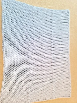 Manta de bebé hecha a mano de ganchillo, puntada de musgo/lino, ¡¡NUEVA!!  Regalo bebé niño perfecto Foto 1 de 4