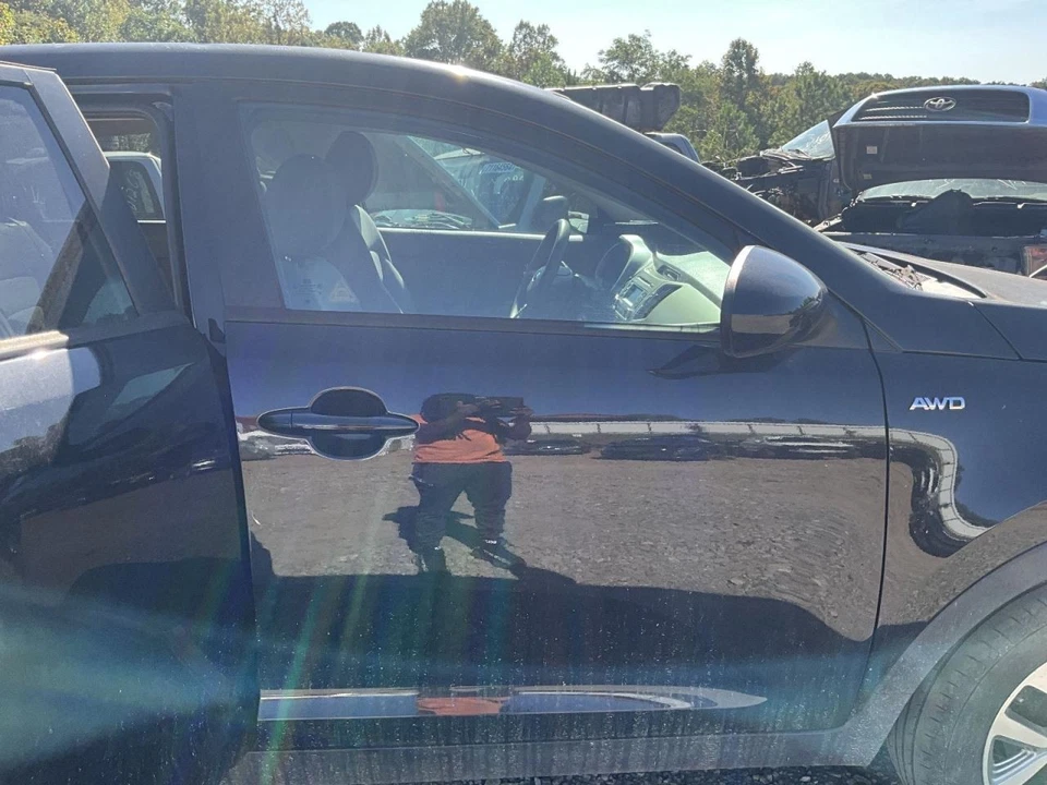 Passenger Right Front Door With Solar Fits 10-16 SPORTAGE 2188578 Foto 1 de 1