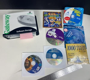 Vintage Gateway Software Disc Storage Binder w/ System Restore CD & Works Suite - Picture 1 of 6