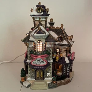 LEMAX Williamson’s Garden Shoppe 45014 Village Collection Lighted House - Picture 1 of 15