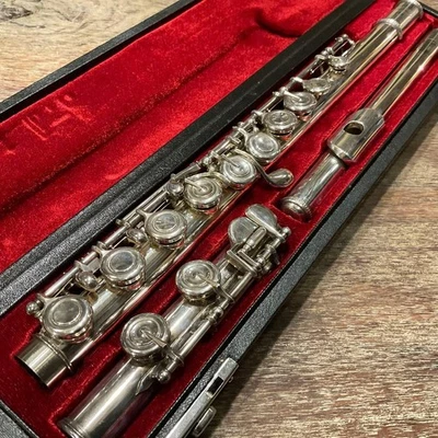 YAMAHA Flute YFL-351 NICKEL SILVER INSTRUMENT Music with Hard case Brass Band - Image 1 of 4