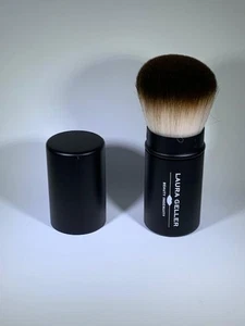 LAURA GELLER Retractable Baked Kabuki Brush Powder Foundation Brush - Brandneu - Bild 1 von 1