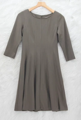 Платье минималистское Coldwater Creek PS оливково-зеленое рукав 3/4 облегающее и расклешенное #1370 - Изображение 1 из 4