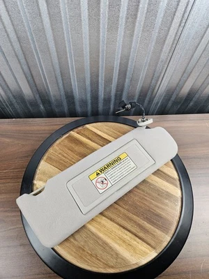 95-97 Jaguar XJ6 X300 para-sol lateral direito do passageiro com espelho de vaidade fabricante de equipamento original - Imagem 1 de 4