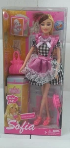 Love My Pet Sofia Puppe mit dunkelbraunen und blonden Haaren - Bild 1 von 4