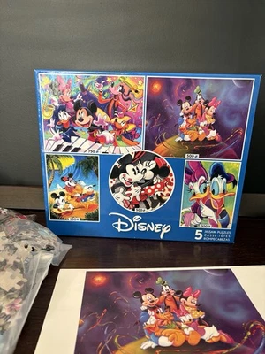 Conjunto de quebra-cabeças clássico Disney 5 em 1 Mickey Mouse & Friends, por Ceaco completo - Imagem 1 de 4