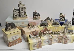 Vintage David Winter Village Cottages Lot 13 Pieces 1980's- 1990's Collectables - Picture 1 of 8