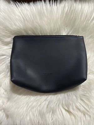 Bolsa cosmética Givenchy preta maquiagem preta com zíper  - Imagem 1 de 4