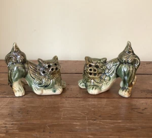 Coppia Cinese Foo Dogs Fu Leoni Verde Blu Marrone Ceramica Vintage - Foto 1 di 8