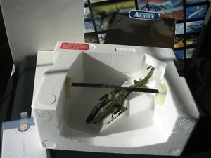 NEW FRANKLIN MINT COBRA HELICOPTER AH-G1 REBEL US ARMY VIETNAM WAR 1:48 B11E203  - Picture 1 of 6