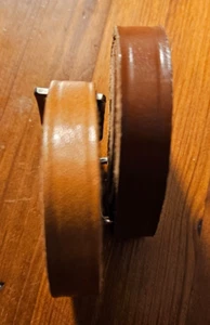 CÁMARA/ESTUCHE FLACO VINTAGE CORREA DE CUERO ~ MARRÓN ~ 35" dos tonos de marrón disponibles - Imagen 1 de 3