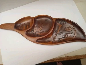 Bandeja para servir hojas tropicales de madera tallada a mano Haití de colección - Imagen 1 de 12