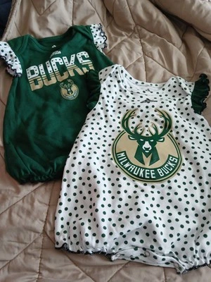 NBA Milwaukee Bucs Conjunto De 2 Niñas Adidas Mamelucos Talla 12M Nuevo Con Etiquetas Foto 1 de 4