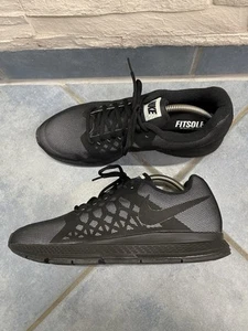Herren Schuhe Laufschuhe Nike Zoom Pegasus 31 Größe 44 Gr 9 Schwarz Neu - Bild 1 von 8
