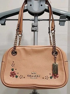 Coach pfirsichfarbene Handtasche mit Leder Blumen & Nieten Kette & Ledergriff - Bild 1 von 12
