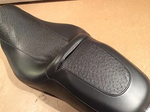 Harley Street Glide/Road Glide incrustaciones de avestruz (solo cubierta de asiento) - Imagen 1 de 6