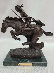 Scultura media bronzo Cheyenne di Frederic Remington - Foto 1 di 12