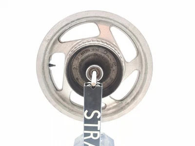 Llanta trasera recta 94-04 Honda VF750C Magna 750 15X3,50 Foto 1 de 4