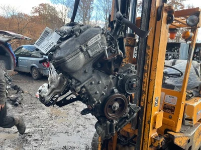 1.8L LAY Engine Assembly/motor PONTIAC VIBE 09 10 2009 2010 - Image 1 of 4