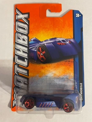 2011 Matchbox Batman Batmobile MBX City #25 W4886 DC Comics Mint New In Card - Image 1 of 4