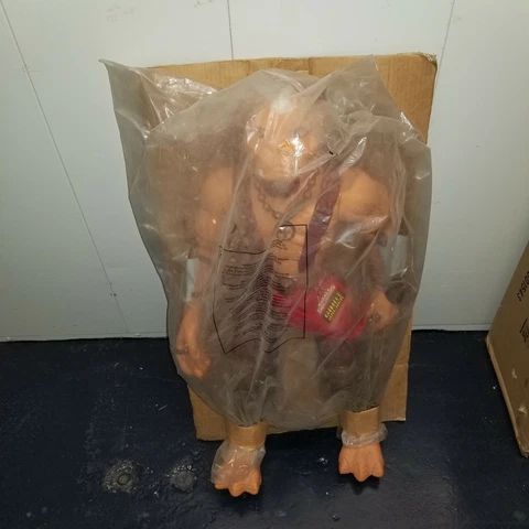 Hasbro Small Soldiers Commando Elite Giant Jumbo Soft Vinyl Gorgonite Archer 30" Cover