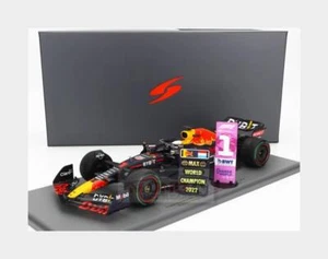 1:18 SPARK Red Bull F1 Rb18 #1 Win.Japan Gp 2022 Verstappen With Showcase 18S774 - Imagen 1 de 2
