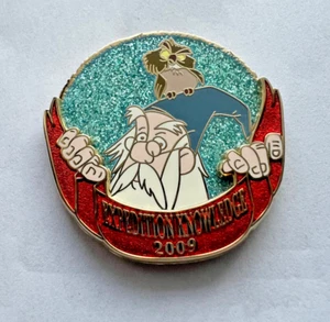 Disney Store DS Europe - Cast Member Expedition Knowledge Merlin 2009 LE 200 Pin - Bild 1 von 2