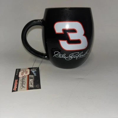 Taza de café NASCAR 2005 Emblem Dale Earnhardt #3 negra redondeada nueva con etiquetas Foto 1 de 4