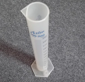 Transparent Blue Plastic Graduated Cylinder 250ml 2 milliliter Lab Test - Picture 1 of 3