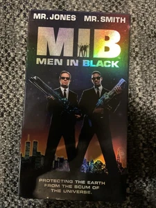 Men In Black (VHS, 1997) Mr. Jones & Mr. Smith - Bild 1 von 5