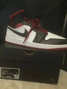 Taglia 10,5 - Air Jordan 1 Mid Gym punta rossa nera - Foto 1 di 6