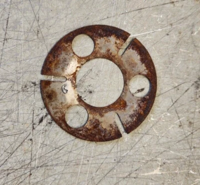 Jeep YJ CJ 1976-1995 Volante Bocina Botón Resorte Almohadilla Montaje Herrajes Foto 1 de 4