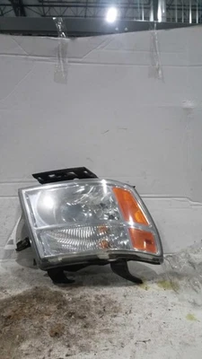 2013 Nissan NV2500 Right Headlight Assembly - Used, White, OEM Quality — 第 1/4 张图片