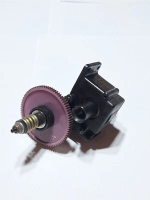 Vintage RC Team Losi XX Buggy Transmission 2.19:1 - Image 1 of 4