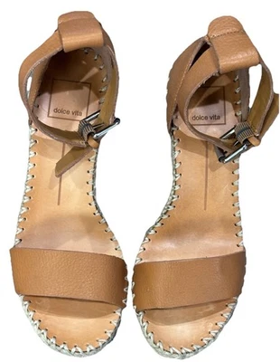 Сандалии на танкетке Dolce Vita Noor желтовато-коричневая кожа эспадрильи - размер 6,5 - Изображение 1 из 4