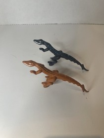 LEGO 7475 - Lot of 2 Dino Mutant Lizards Black & Brown w/Yellow Specks