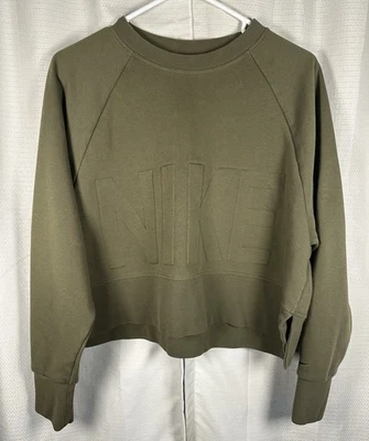 Nike women sz Medium Cropped Training Sweatshirt dry versa green pullover - Image 1 of 4