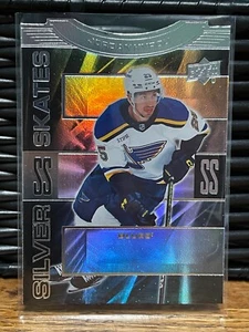 2023-24 Upper Deck Extended Series - SS-29 Jordan Kyrou - Silver Skates - Foto 1 di 2